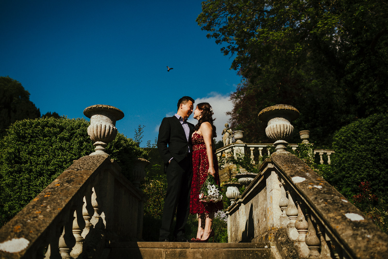 Creative Cotswolds wedding photography