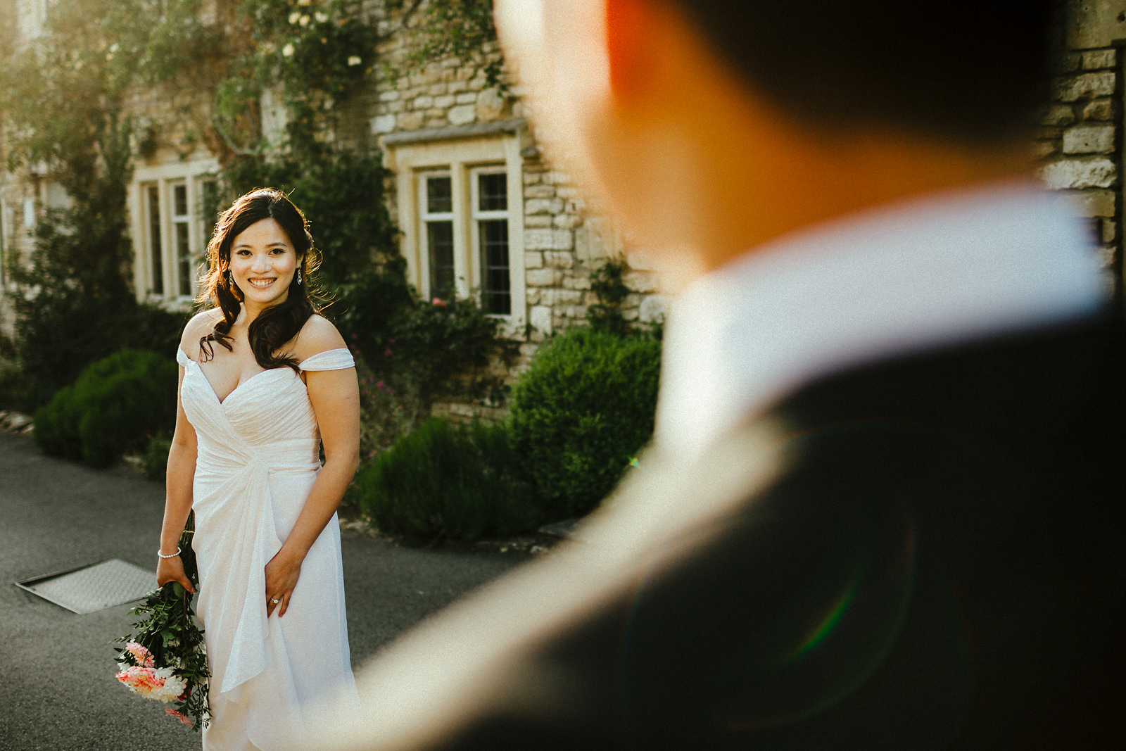 Englsih sunny day pre-wedding photos