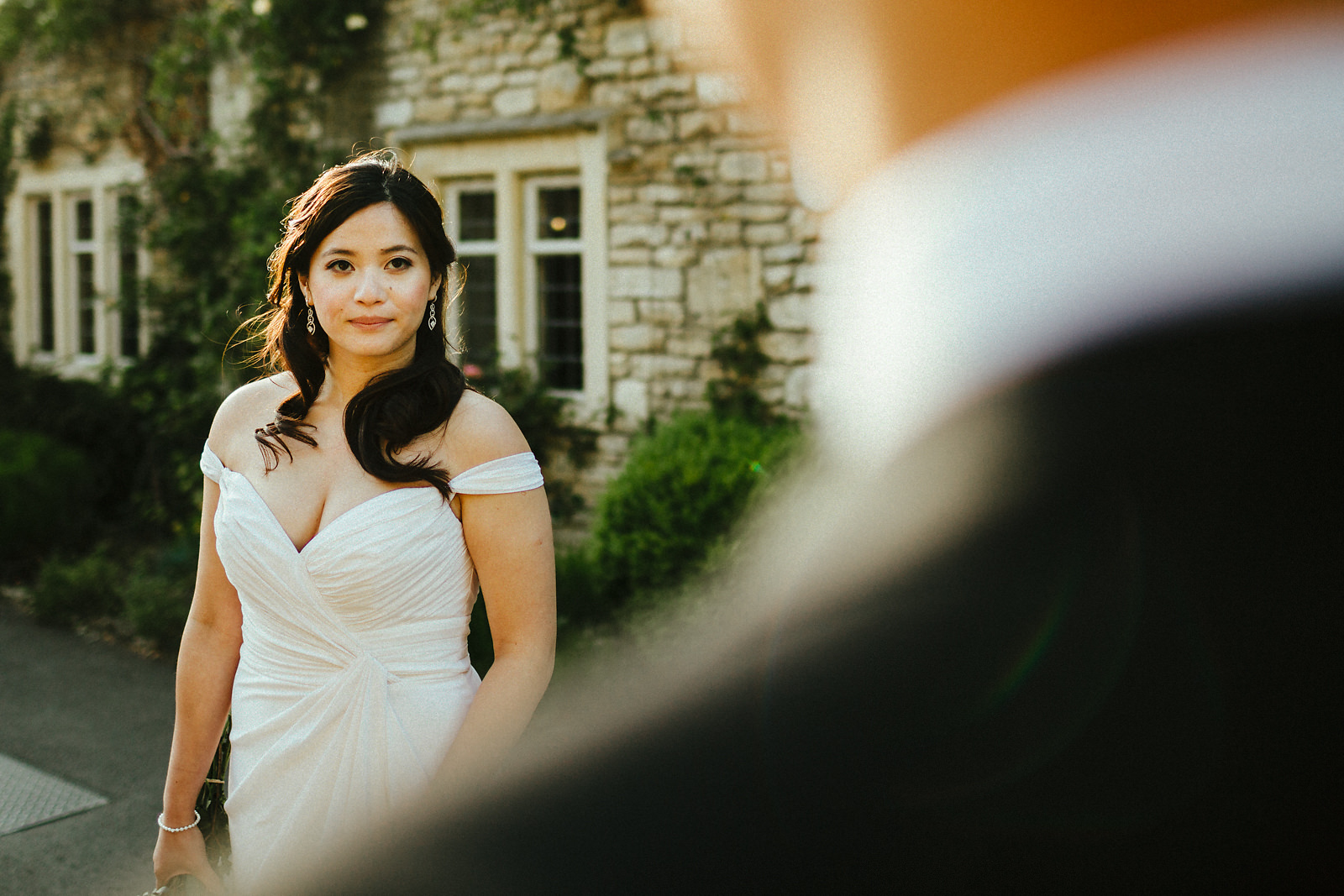 Englsih sunny day pre-wedding photos