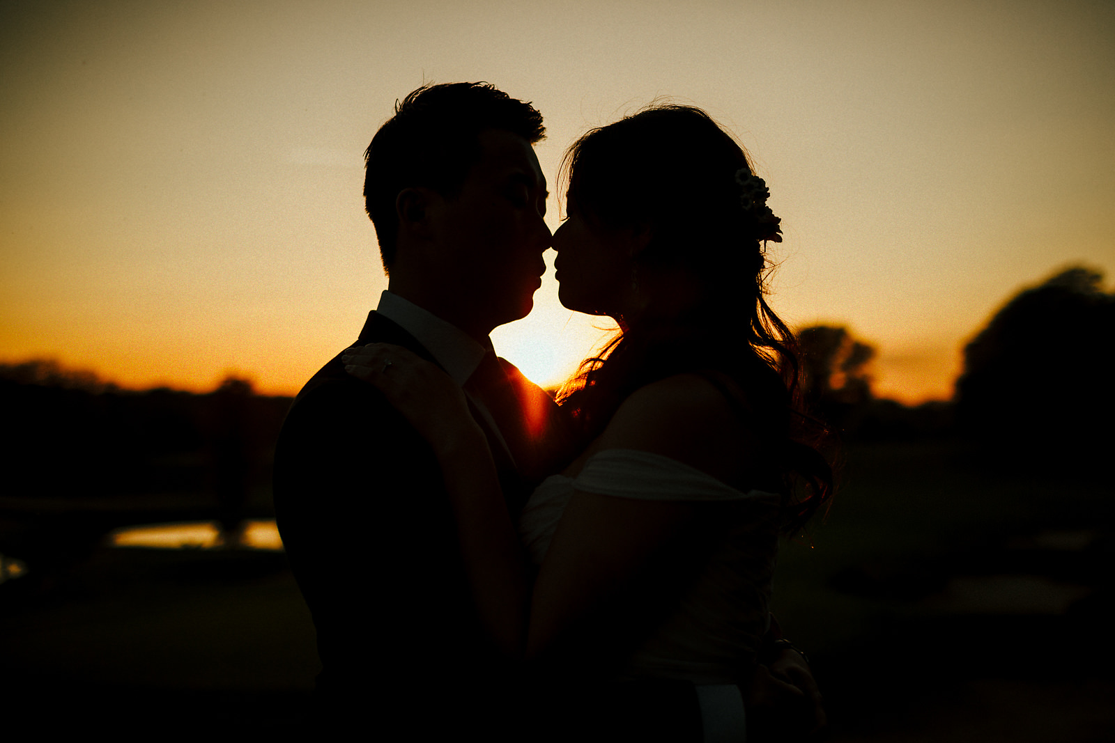 Warm weather pre-wedding photos
