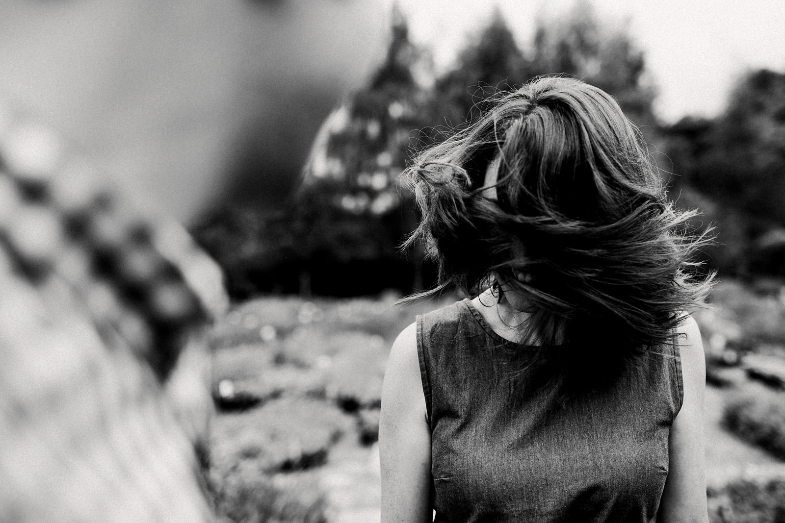 Relaxed pre-wedding photography